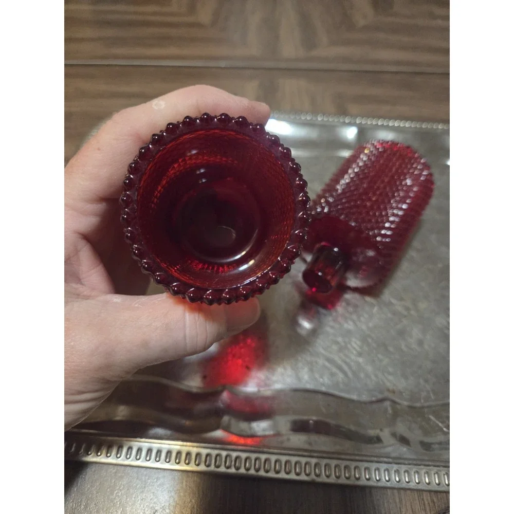 Faroy red glass diamond point votive candle